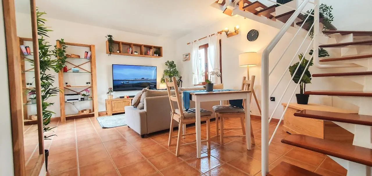 Oasis Desert - Holiday Home With Pool & Garden Near Corralejo And Lajares