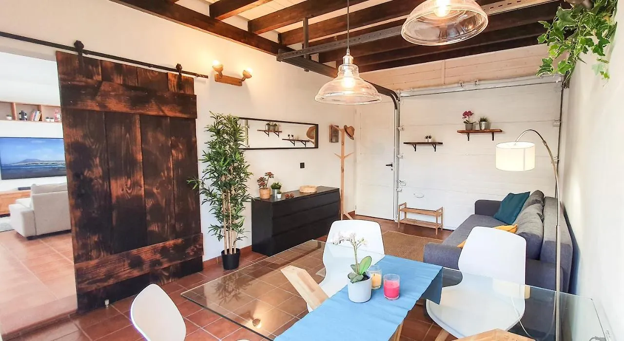 Oasis Desert - Holiday Home With Pool & Garden Near Corralejo And Lajares Spain